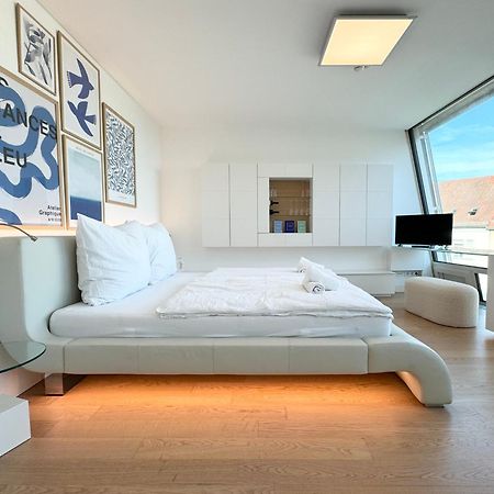 Modernes Apartment Im Zentrum Von Грац Экстерьер фото